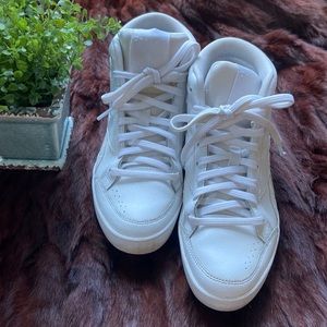 Reebok mid top sneakers